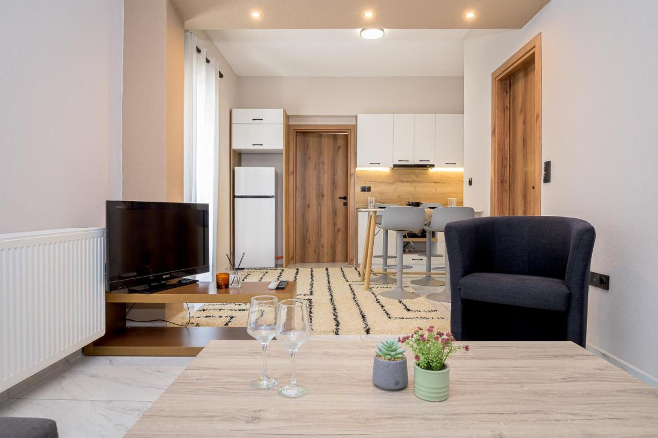 J&S Lux Central Suite 1 亚历山德鲁波利斯 外观 照片